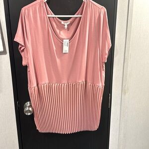 Maurice’s pink short sleeve